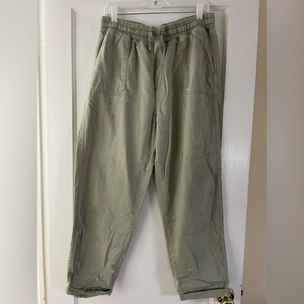 Primark Women’s Sage Green Pants